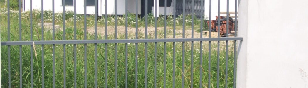 Klasyczne ogrodzenie wraz z bramą 2 skrzydłową na Mierzynie