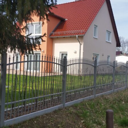 Proste ogrodzenie – Berlin Proste ogrodzenie – Berlin