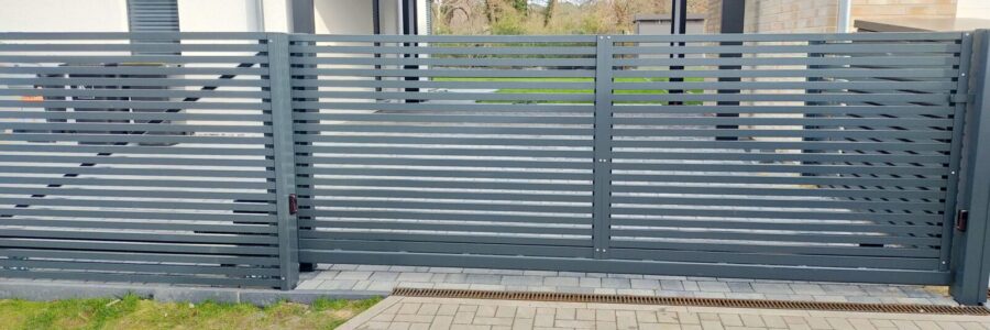 Wyjątkowe ogrodzenie i brama przesuwna w Berlinie