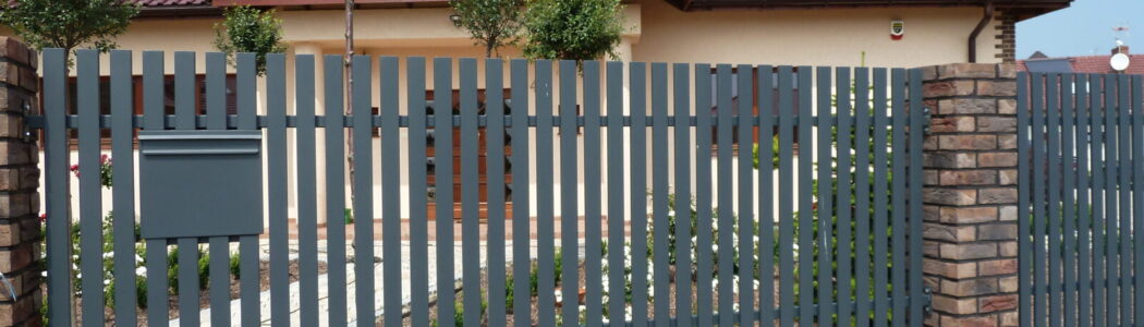 Ogrodzenie i brama przesuwna na Warszewie