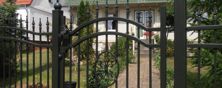Ogrodzenie i brama 2 skrzydłowa – Niemcy