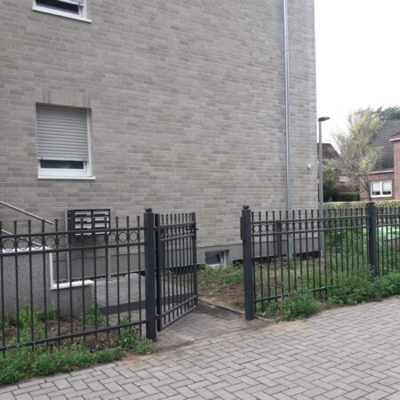 Ogrodzenie oraz duże balkony i tarasy – Norderstedt